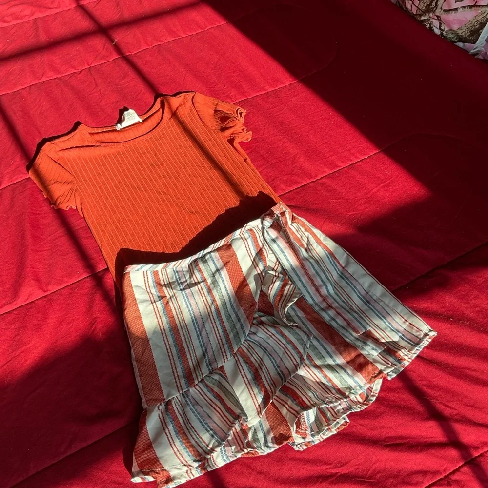 Love Squared Girls size 8 2 piece outfit - Picture 1 of 2